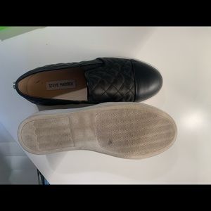 Steve Madden casual shoe